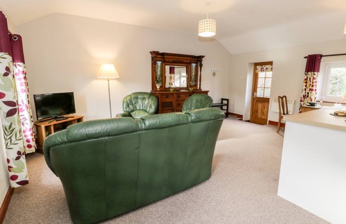 Pennant Melangell Cottage | Cabin ∙ 1 bedroom ∙ 2 guests