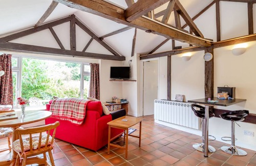 Gissing Cottage | Cabin ∙ 1 bedroom ∙ 2 guests