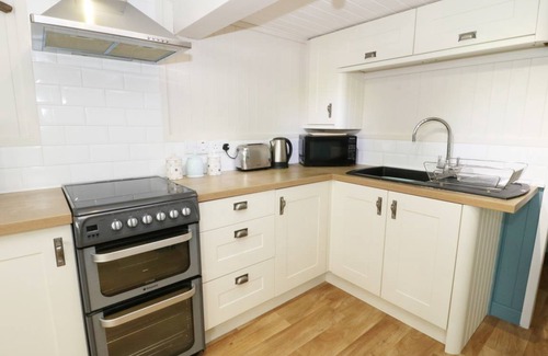 Benllech Cottage | Cabin ∙ 1 bedroom ∙ 2 guests