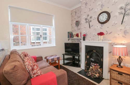 Dursley Cottage | Cabin ∙ 1 bedroom ∙ 2 guests