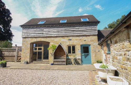 Farlow Cottage | Cabin ∙ 1 bedroom ∙ 2 guests
