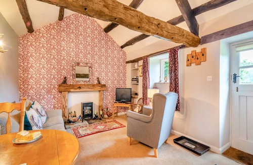 Easterside Cottage | Cabin ∙ 1 bedroom ∙ 2 guests
