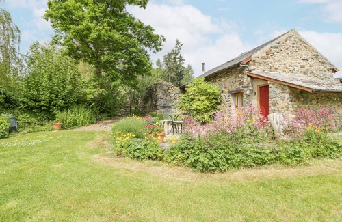 Henryd Cottage | Cabin ∙ 1 bedroom ∙ 2 guests