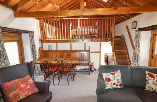 Henryd Cottage | Cabin ∙ 1 bedroom ∙ 2 guests