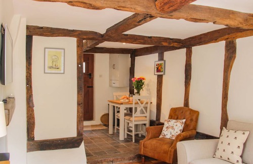 Malpas Cottage | Cabin ∙ 1 bedroom ∙ 2 guests