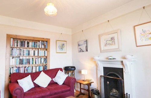 Fraserburgh Cottage | Cabin ∙ 1 bedroom ∙ 2 guests