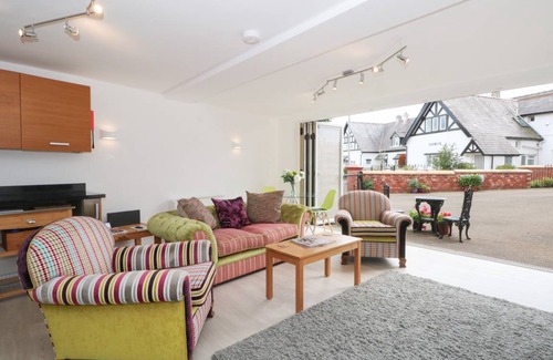 Holt Cottage | Cabin ∙ 1 bedroom ∙ 2 guests