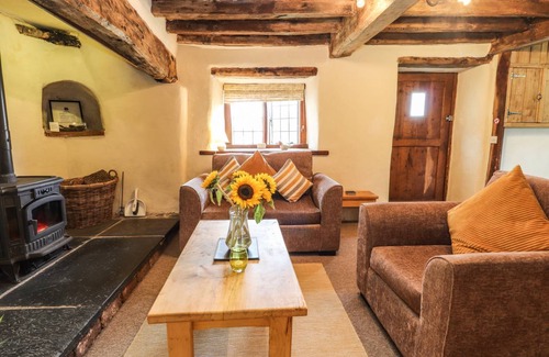 Caerwys Cottage | Cabin ∙ 1 bedroom ∙ 3 guests