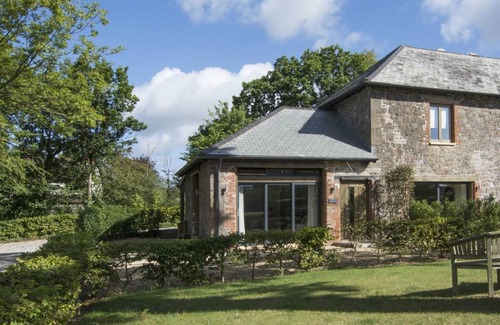 Talaton Cottage | Cabin ∙ 1 bedroom ∙ 3 guests