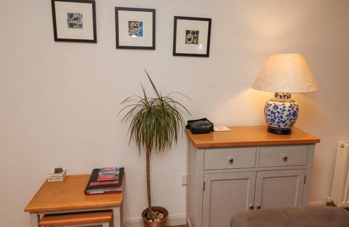 Tweedmouth Cottage | Cabin ∙ 1 bedroom ∙ 2 guests