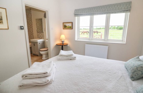 Condicote Cottage | Cabin ∙ 1 bedroom ∙ 2 guests