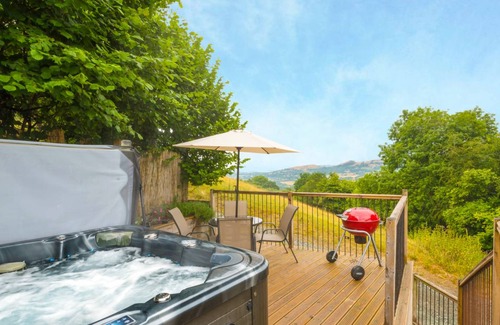 Bishops Castle Cottage | Cabin ∙ 2 bedrooms ∙ 4 guests