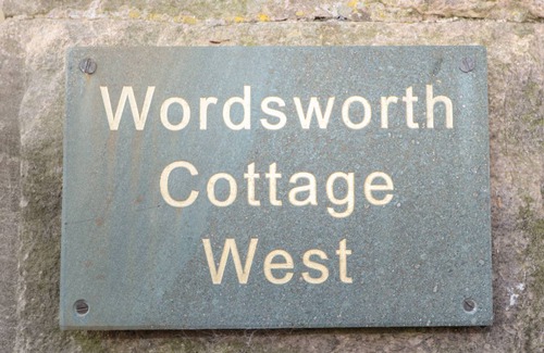 Longframlington Cottage | Cabin ∙ 2 bedrooms ∙ 3 guests