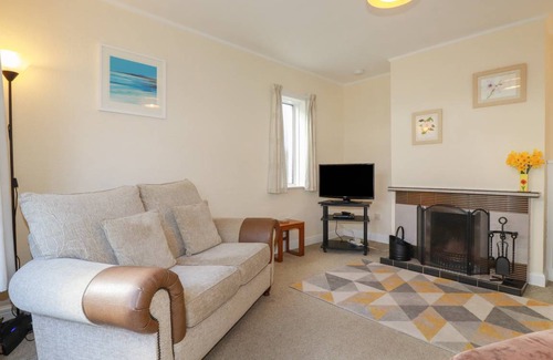 Playing Place Cottage | Cabin ∙ 2 bedrooms ∙ 4 guests