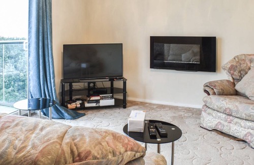 Bognor Regis Cottage | Cabin ∙ 2 bedrooms ∙ 4 guests