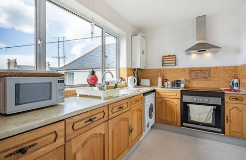 Bognor Regis Cottage | Cabin ∙ 2 bedrooms ∙ 4 guests