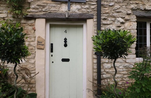 Castle Combe Cottage | Cabin ∙ 2 bedrooms ∙ 4 guests