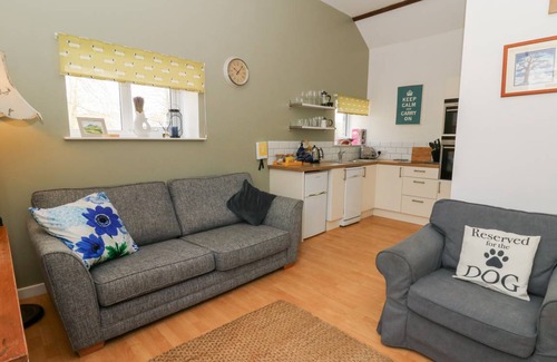 Pentrefelin Cottage | Cabin ∙ 2 bedrooms ∙ 3 guests