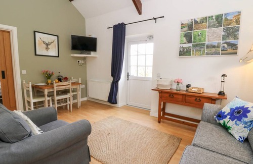 Pentrefelin Cottage | Cabin ∙ 2 bedrooms ∙ 3 guests