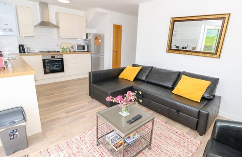 Freshwater Cottage | Cabin ∙ 2 bedrooms ∙ 4 guests