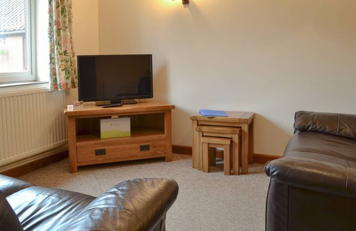 Foxley Cottage | Cabin ∙ 2 bedrooms ∙ 3 guests