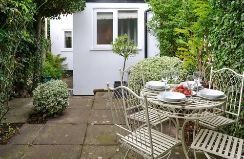 Lavenham Cottage | Cabin ∙ 2 bedrooms ∙ 3 guests