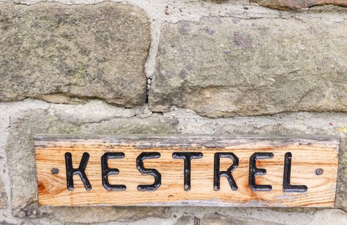 Silsden Cottage | Cabin ∙ 2 bedrooms ∙ 3 guests