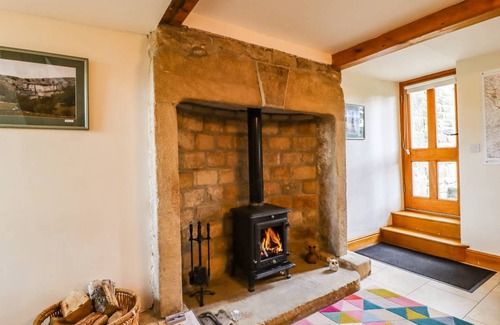 Silsden Cottage | Cabin ∙ 2 bedrooms ∙ 3 guests