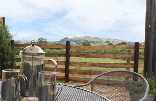 Clun Cottage | Cabin ∙ 2 bedrooms ∙ 4 guests