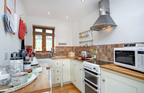 Cubert Cottage | Cabin ∙ 2 bedrooms ∙ 4 guests