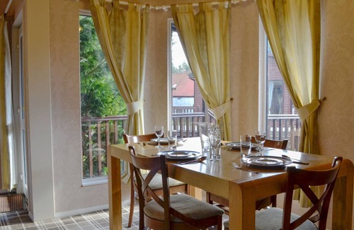 Dinnet Cottage | Cabin ∙ 2 bedrooms ∙ 4 guests
