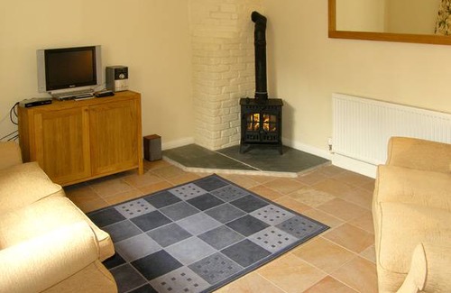 Knutsford Cottage | Cabin ∙ 2 bedrooms ∙ 4 guests