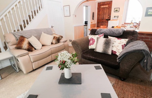 Berwick-upon-Tweed Cottage | Cabin ∙ 2 bedrooms ∙ 4 guests