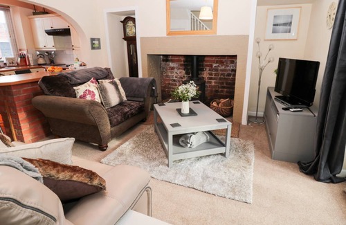 Berwick-upon-Tweed Cottage | Cabin ∙ 2 bedrooms ∙ 4 guests