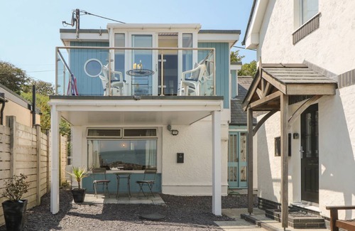 Amlwch Cottage | Cabin ∙ 2 bedrooms ∙ 4 guests