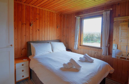 Combpyne Cottage | Cabin ∙ 2 bedrooms ∙ 4 guests