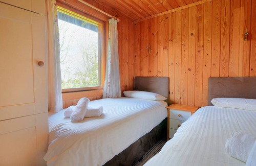 Combpyne Cottage | Cabin ∙ 2 bedrooms ∙ 4 guests