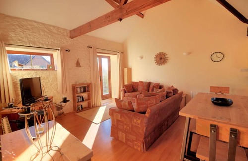 Rousdon Cottage | Cabin ∙ 2 bedrooms ∙ 4 guests