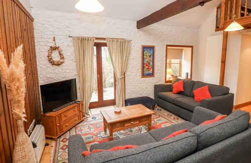 Rousdon Cottage | Cabin ∙ 2 bedrooms ∙ 4 guests
