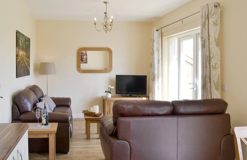 Peterlee Cottage | Cabin ∙ 2 bedrooms ∙ 4 guests