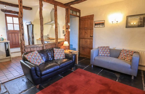 Lindale Cottage | Cabin ∙ 2 bedrooms ∙ 4 guests