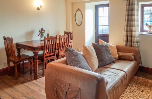 Holestone Moor Cottage | Cabin ∙ 2 bedrooms ∙ 4 guests