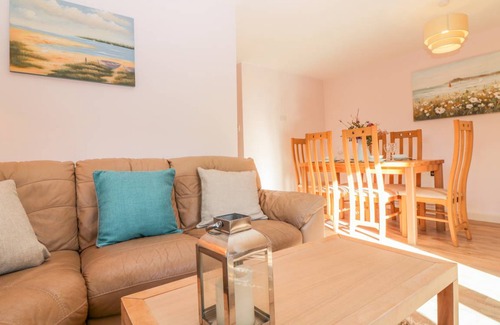 Modbury Cottage | Cabin ∙ 2 bedrooms ∙ 4 guests