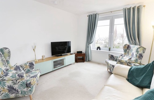 Largs Cottage | Cabin ∙ 2 bedrooms ∙ 4 guests