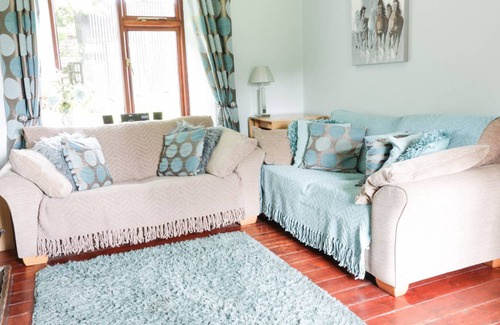 Cornhill on Tweed Cottage | Cabin ∙ 2 bedrooms ∙ 4 guests