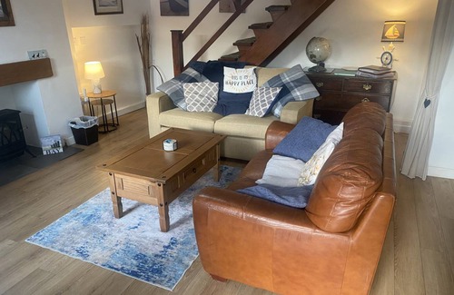 Amlwch Cottage | Cabin ∙ 2 bedrooms ∙ 5 guests