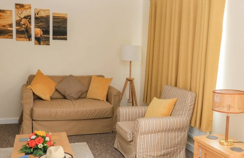 Dawlish Cottage | Cabin ∙ 2 bedrooms ∙ 5 guests