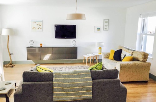 Crail Cottage | Cabin ∙ 2 bedrooms ∙ 5 guests