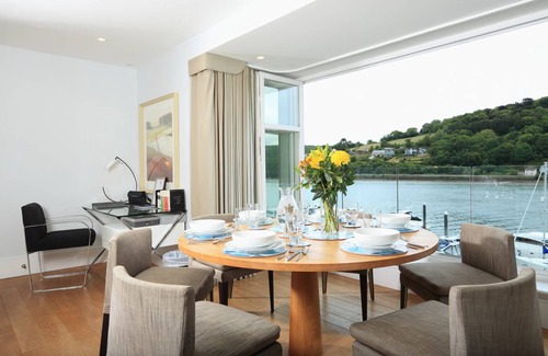 Dartmouth Cottage | Cabin ∙ 2 bedrooms ∙ 4 guests