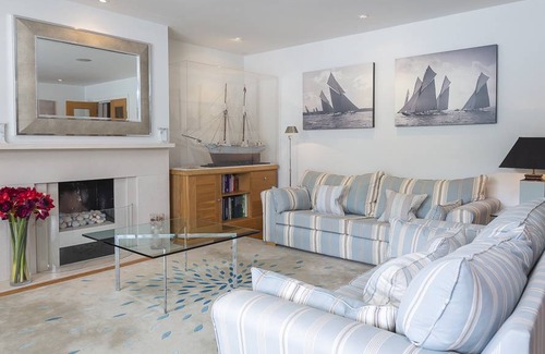 Dartmouth Cottage | Cabin ∙ 2 bedrooms ∙ 4 guests